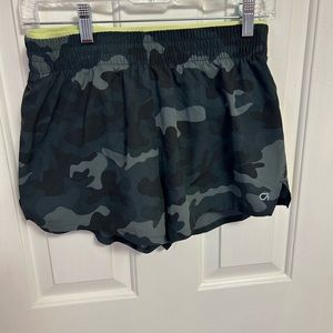 Gap camoauge athletic shorts